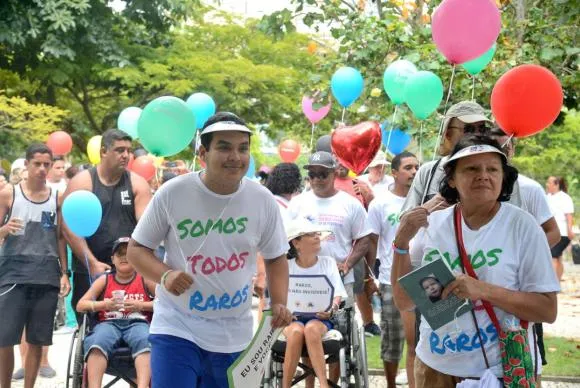 Parentes  e  amigos  de  portadores  de  doenças  raras  e  graves  participam  da  4ª  Caminhada  Minha  Vida  Não Tem  Preço,  no  Parque  do  Flamengo,  em  protesto  contra  a falta de medicamentos Tânia Rêgo/Agência Brasil