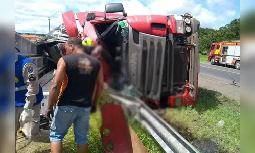 Caminhoneiro e filho de 11 anos, de Arapongas, morrem em acidente