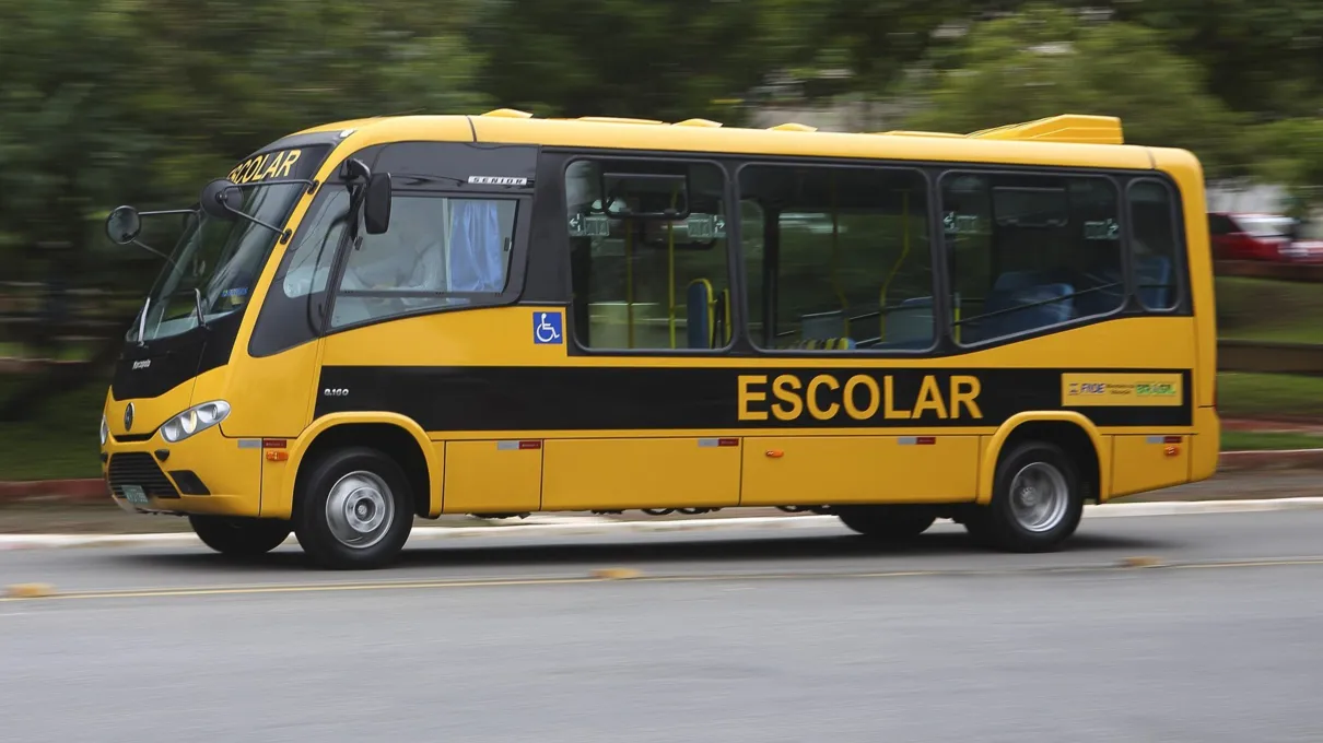 Criança de três anos morre após ser atropelada por ônibus escolar no PR