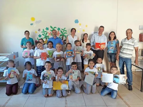 Rio Bom incentiva leitura nas escolas