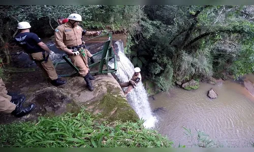 Policiais e guardas municipais de Arapongas recebem treinamento de rapel 