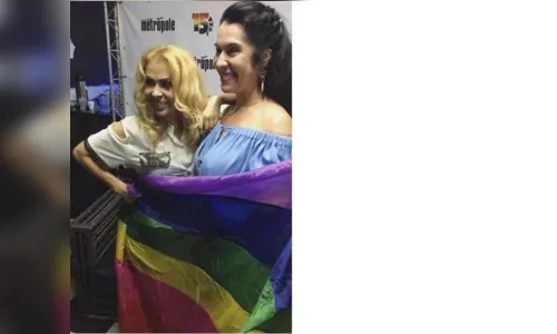 
							Após declarações homofóbicas, Joelma é criticada por show em boate gay 
						
						