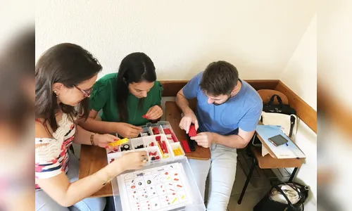 Professoras recebem treinamento para aplicação do projeto Robótica nas Escolas