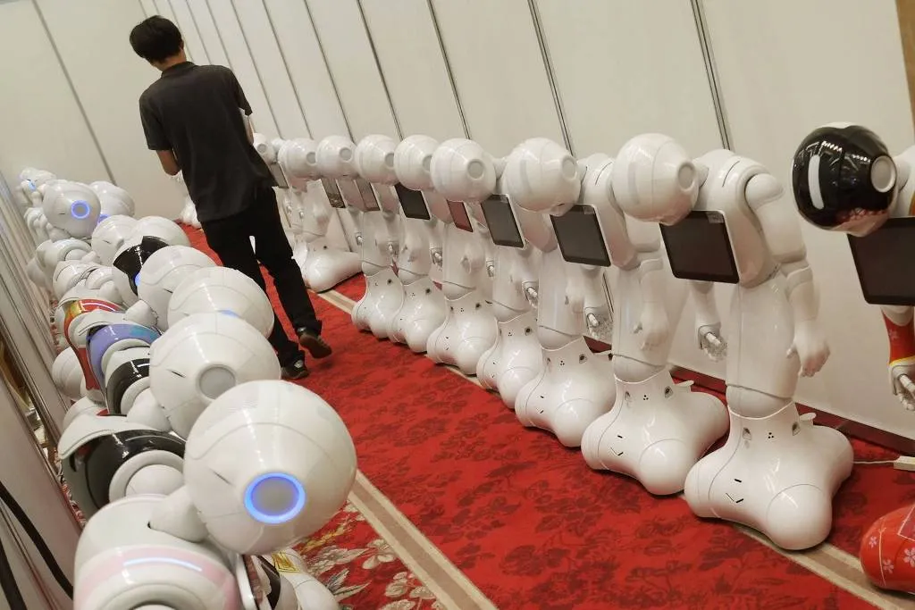 Hackers simulam sequestro de robô humanoide