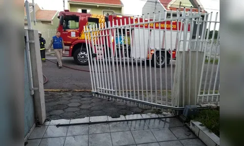 Policiais são hospitalizados após salvar homem de incêndio no PR