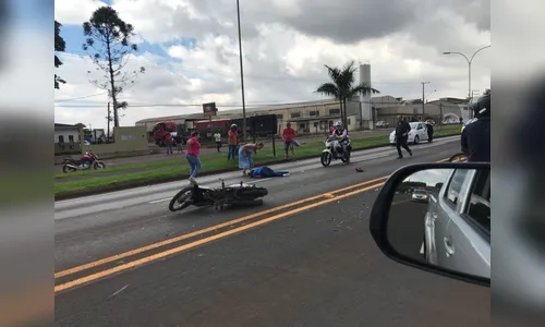 Acidente entre motos deixa duas pessoas feridas na BR-369 em Arapongas