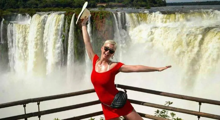 A cantora Katy Perry registrou parte do passeio pelas Cataratas do Iguaçu (Foto: Reprodução)