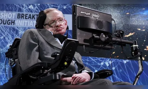 Morre o físico Stephen Hawking, aos 76 anos