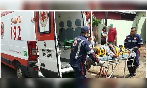 Homem é socorrido após cair de telhado em Arapongas
