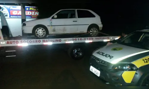 
							Trio é preso com dois veículos roubados, fuzil e munição 
						
						