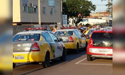 Assaltante é morto por policial à paisana ao tentar roubar carro