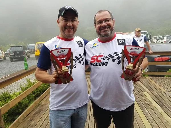 Leandro Moor e Cláudio Flores foram os vencedores da categoria master em São Bento do Sul-SC - Foto: Divulgação