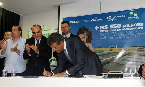 Sanepar destina R$ 550 milhões para obras em 17 municípios