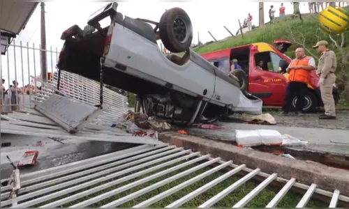 Três ficam feridos após acidente em condomínio fechado