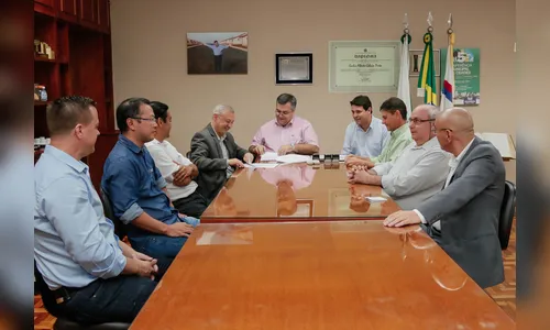 Apucarana renova parceria do Projeto Casa Fácil com o CREA