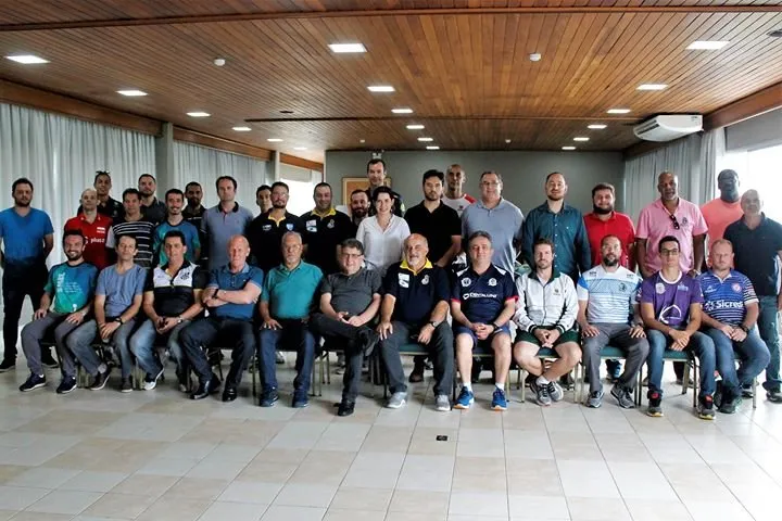 Secretaria de Esporte participa de Assembléia da Federação Paranaense de Voleibol
