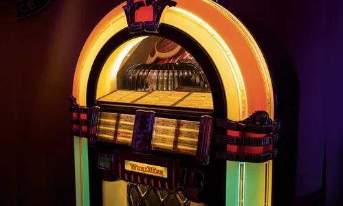 Homem arromba 'jukebox' e furta moedas em São João do Ivaí