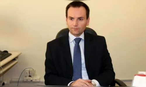 Juiz é achado morto dentro de apartamento em Ponta Grossa