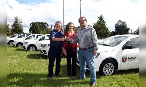 Governo repassa recursos e veículos para a UEPG