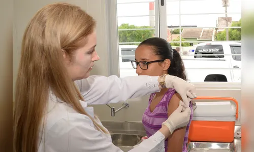 Vacinação contra febre amarela é intensificada em duas regiões