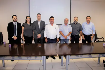 O prefeito Sérgio Onofre participou de solenidade para anunciar a construção da primeira loja do Grupo Muffato em Arapongas - Foto: Divulgação