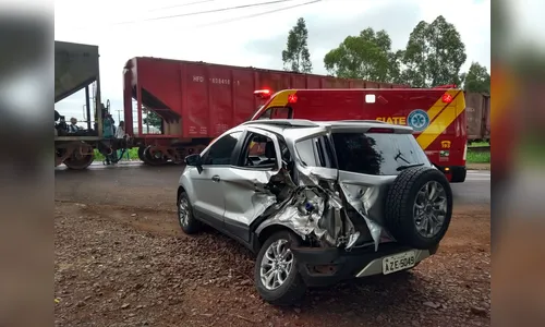 Acidente envolve trem e carro e deixa motorista ferido em Apucarana