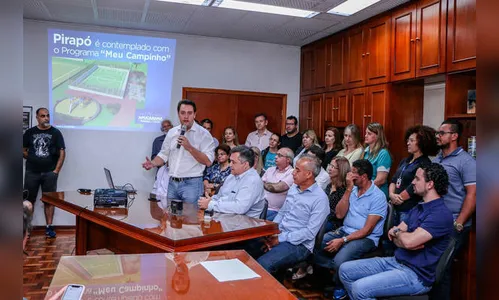 Deputado Ratinho Jr. anuncia licitação de obra em Apucarana