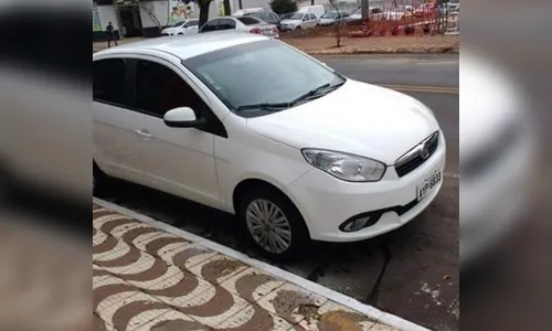 Carro furtado de garagem é localizado na zona leste de Apucarana