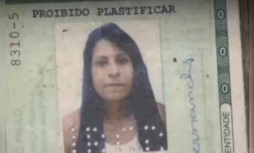 Mulher morre após fazer escova progressiva