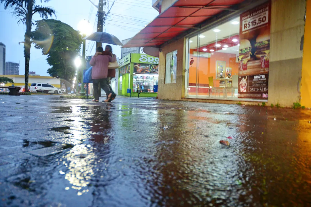 Quarta-feira deve chover em Apucarana e região. Foto: Sérgio Rodrigo