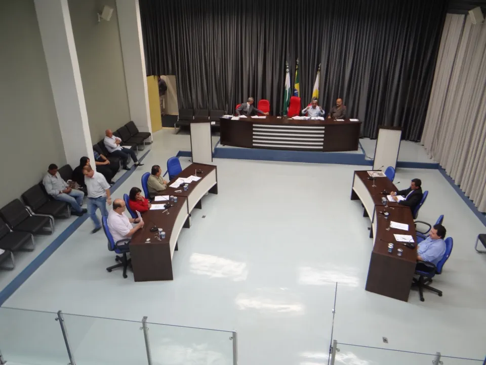 Câmara de Vereadores de Apucarana - Foto: TNONLINE