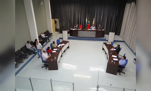 Possíveis mudanças no regimento interno são discutidas na Câmara de Vereadores