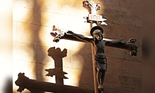 Ladrões agem em igreja católica durante a madrugada em Arapongas