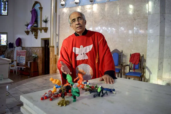   Igreja encabeça campanha contra brinquedos violentos