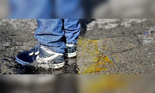 Mãe é suspeita de vender filho de 5 anos por R$ 500 em boca de fumo