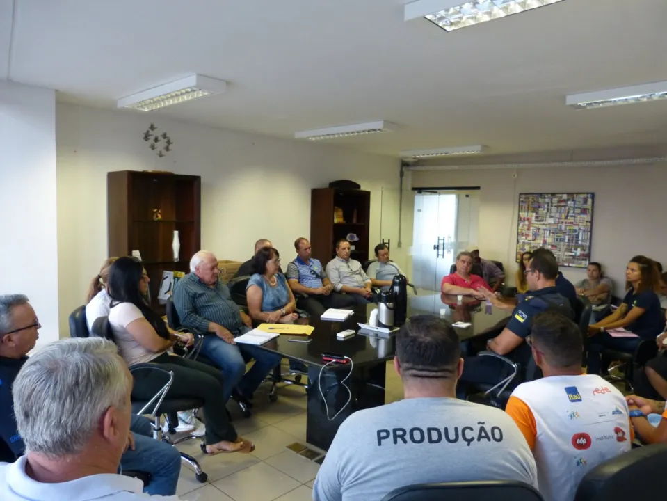 Reunião define detalhes para realização do projeto “Caravana do Esporte e das Artes”