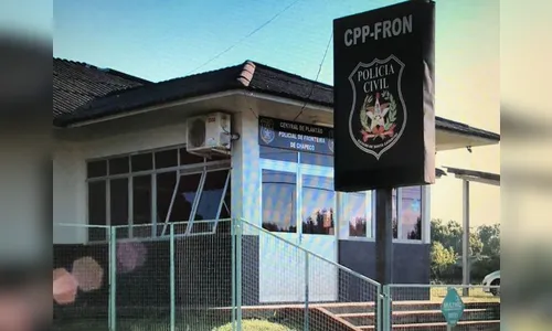 Casal de pastores do PR é preso durante culto após condenação por estupro de 5 filhos