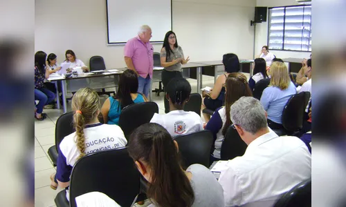 Reunião da SEMED aborda Curso Online e distribuição de uniformes de inverno