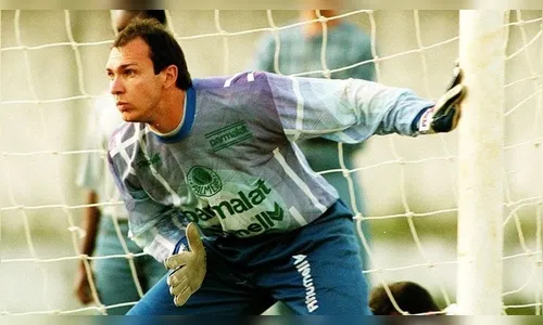 Ídolos do Palmeiras jogam bola com torcedores em Apucarana