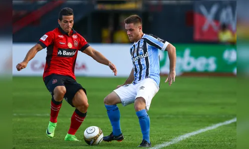 Grêmio ganha de novo e conquista o Campeonato Gaúcho após oito anos