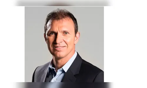
							Palmeirenses jogam bola com ídolos do Verdão nesta quarta-feira em Apucarana
						
						
