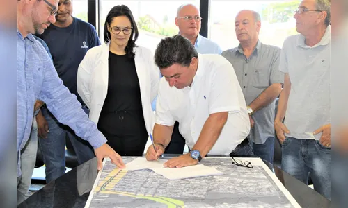 Prefeito assina ordem de serviço para obra de revitalização da rua pavão