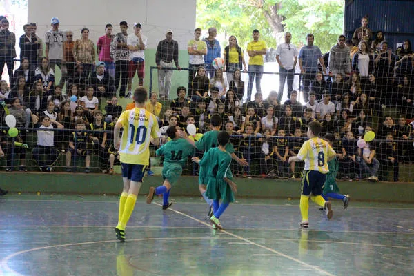 O futsal é uma das modalidades nos Jogos Escolares do Paraná em Ivaiporã - Foto: Divulgação