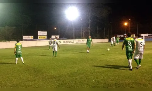 Ídolos do Palmeiras interagem com torcedores em Apucarana 