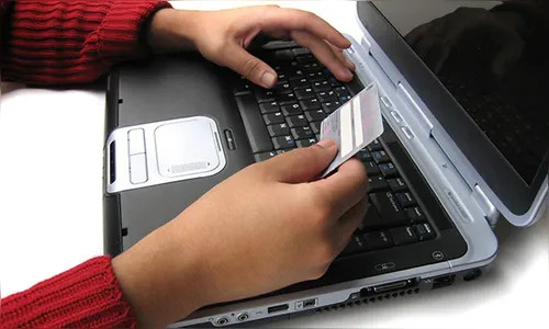 Professora cai em golpe pela internet e perde R$ 34 mil