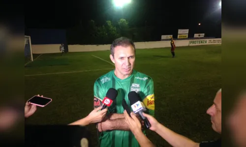 
							Ídolos do Palmeiras interagem com torcedores em Apucarana 
						
						