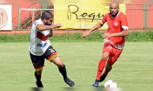 Jogador do Paranavaí diz ser do PCC e ameaça árbitro durante partida 