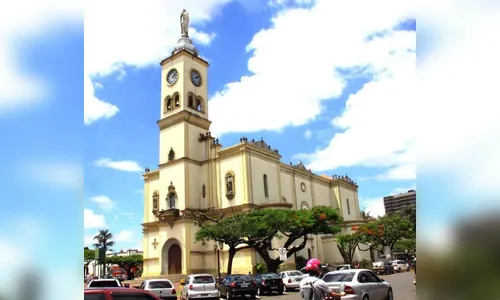 PM é acionada após ladrão tentar furtar dinheiro da caixa de doações na Catedral de Apucarana