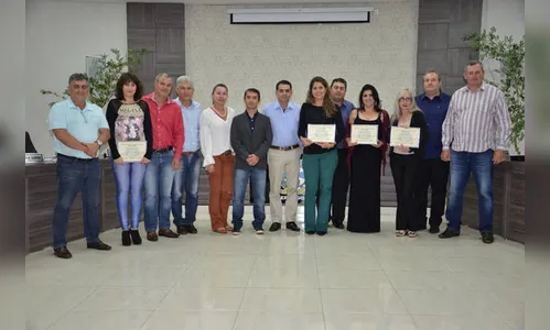 Câmara de Ivaiporã homenageia sete moradores com moções de aplausos