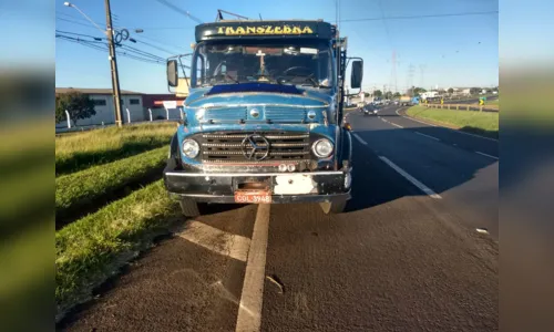
							Caminhões se envolvem em acidente na zona norte de Apucarana
						
						